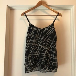 ⭐️ 2 for $10 New York & Co Black/White Camisole